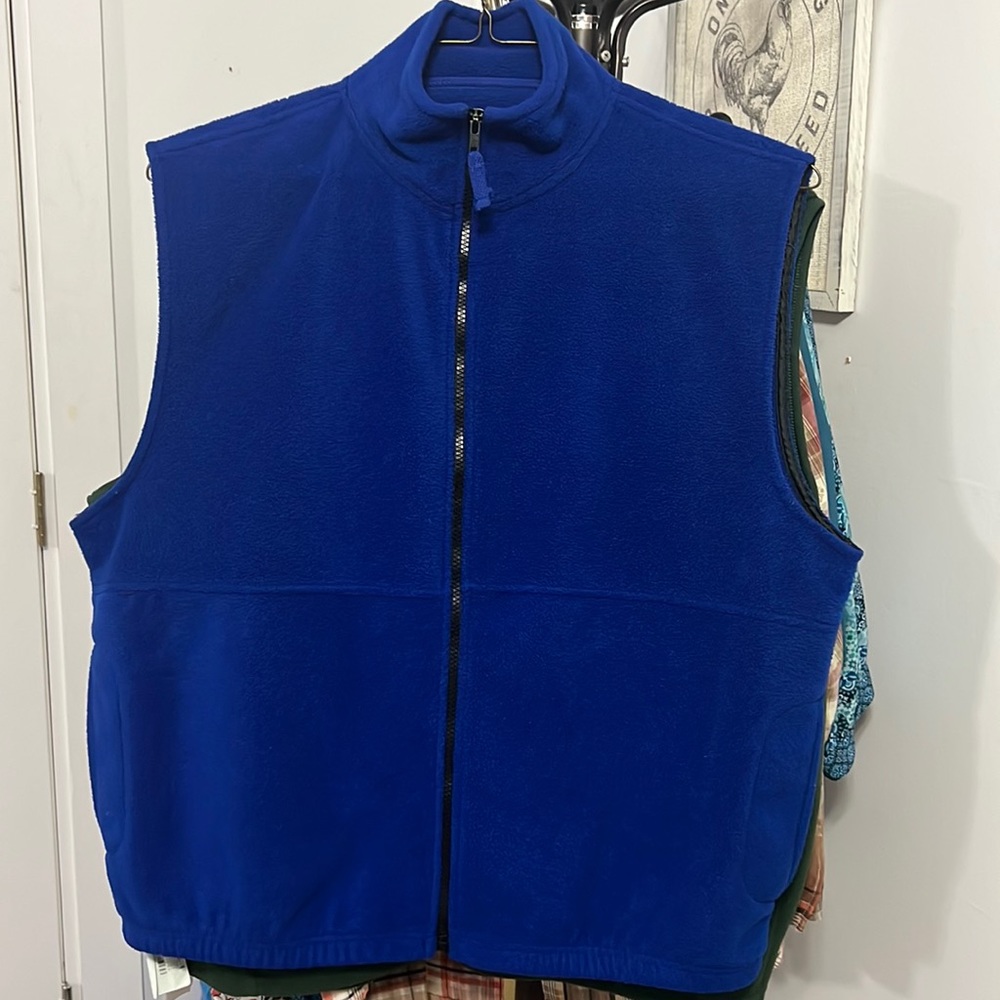 Men Large blue vest